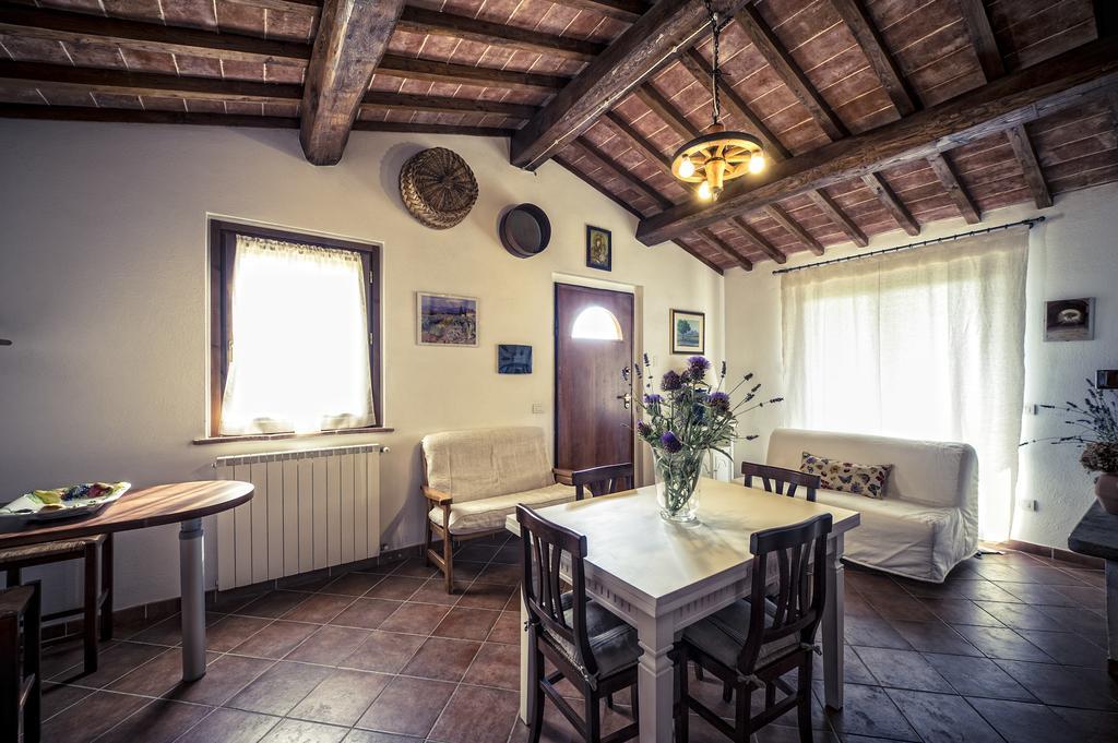 Agriturismo I Roseti Montepulciano Stazione Exterior foto